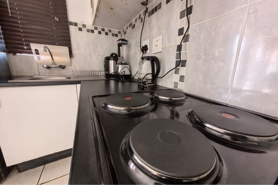 3 Bedroom Property for Sale in Roodepan Northern Cape
